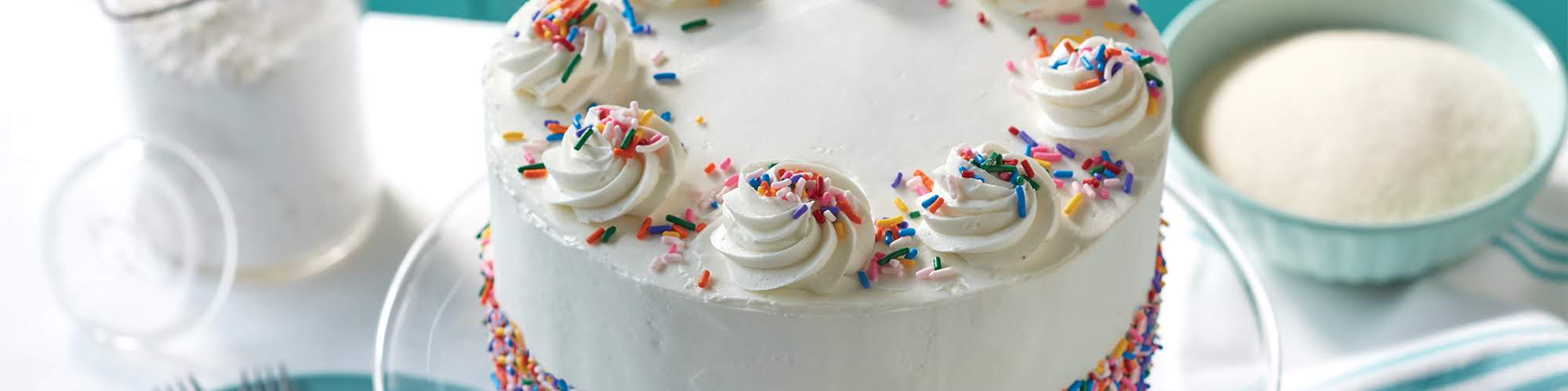 Domino® Sugar rainbow sprinkles cake