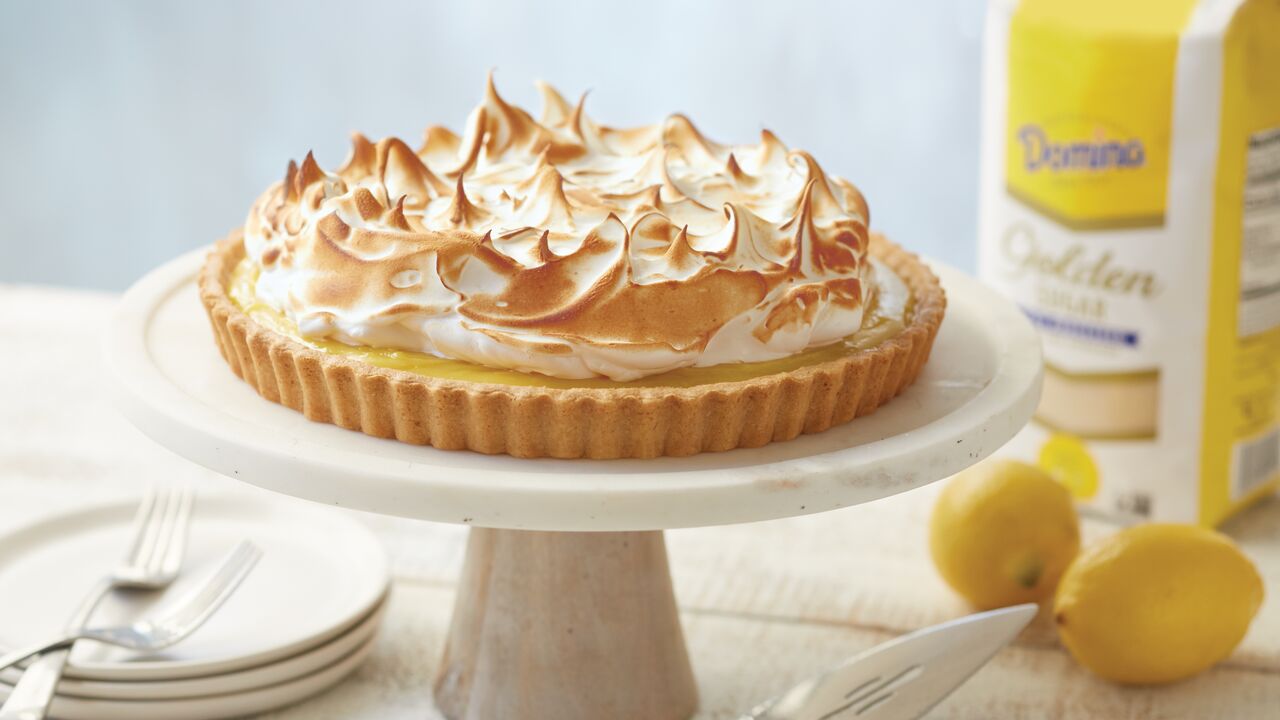 NEW: Domino Golden Sugar