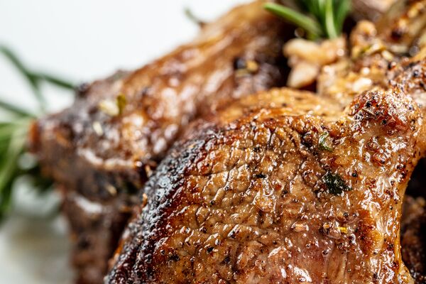 Lamb Chops with Mint Jelly