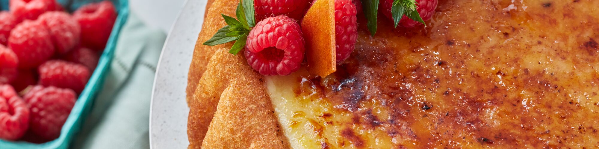 Crème Brulee Cake