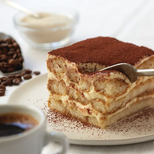 tiramisu recipe made with domino golden sugar